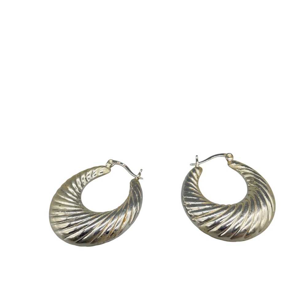 Vintage Silver Tone Ribbed Shrimp Tapered Hoop Earrings Latch Back Statement